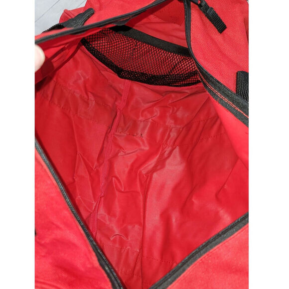 THIRTY-ONE BAGS SMALL RED DUFFLE TOTE BAG IN RED, W "LANDON" in BLACK - Picture 9 of 16